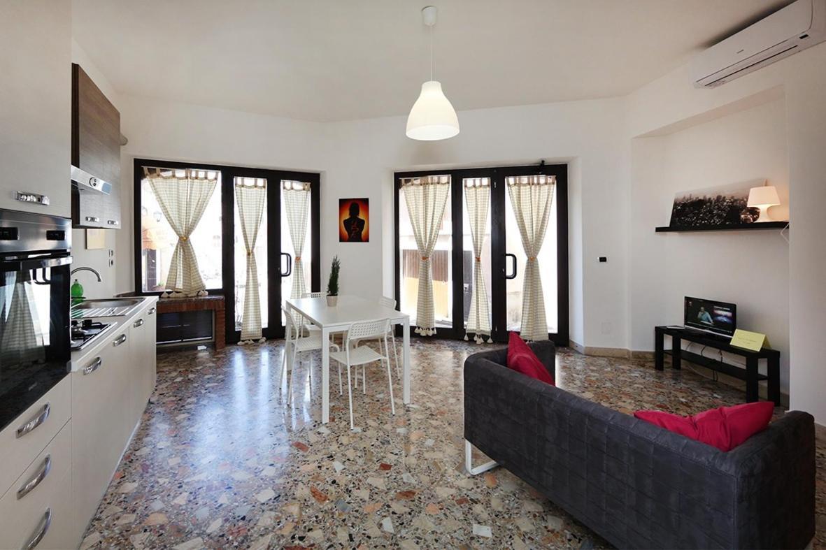 Appartamento Casa Pirri Castelmola Esterno foto